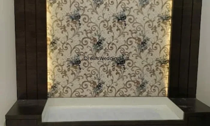 Royals Home Decorator